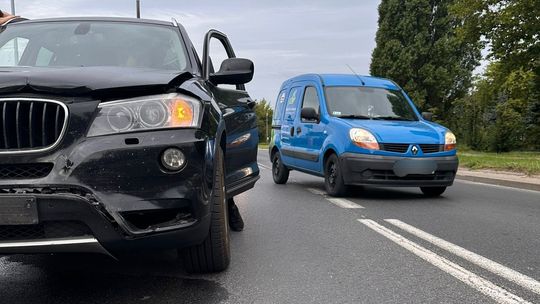 BMW się zagapił... Zderzenie na skrzyżowaniu
