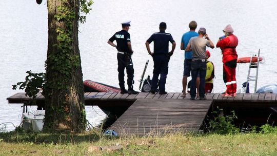 Chciał się ochłodzić w rzece. Po zanurzeniu już nie wypłynął