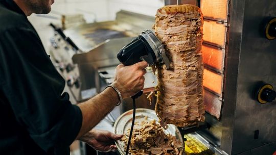 Lubisz kebab? Bądź ostrożny, nie wszystkie kebabownie są uczciwe!