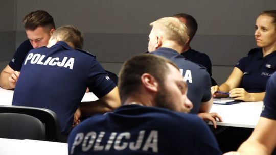 Możliwe dodatki dla policjantów. Czy toruńscy policjanci mieliby szansę załapać się na podwyżkę