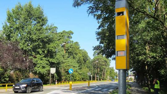 Fotoradary straszą kierowców.. Kierowcy wyraźnie zwalniają