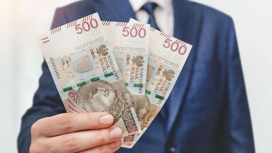 Prezydent Paweł Gulewski, jego zastępy i skarbnik zarobią więcej