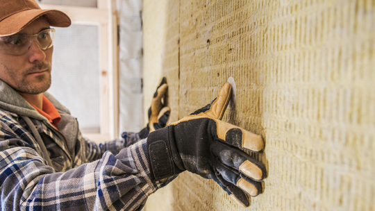 Kryzys programu Czyste Powietrze. Drastyczny spadek wniosków i śledztwo w sprawie oszustw