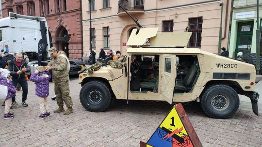 Nie zdziw się jak zobaczysz tam wojsko, ale bez obaw. To będą tylko pokazy