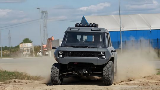Polska elektryczna terenówka MORB ma zakasować Teslę. Jakie osiągi? Polska elektryczna terenówka MORB ma zakasować Teslę. Jakie osiągi?