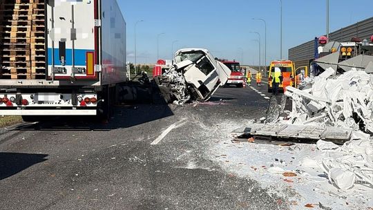 Poważne z udziałem dwóch samochodów ciężarowych