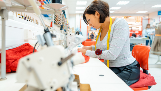 Pracujący za najniższą krajową nie będą zadowoleni. Sprawdź, o ile wzrośnie Pracujący za najniższą krajową nie będą zadowoleni. Sprawdź, o ile wzrośnie