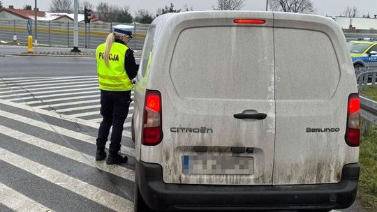 Prędkość – zero tolerancji na DK10. Toruńscy policjanci w akcji!