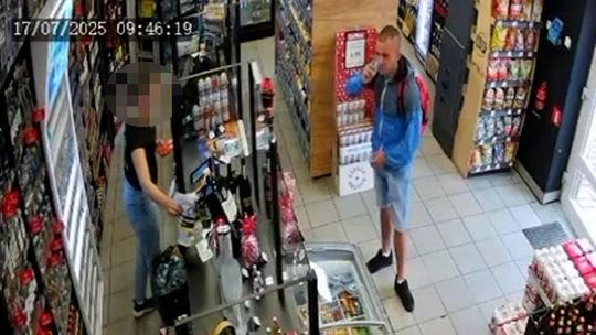 Rozpoznajesz tego mężczyznę? Chodzi o kradzież karty płatniczej!