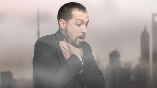 Smog nad Toruniem. Ranking największych trucicieli w Polsce