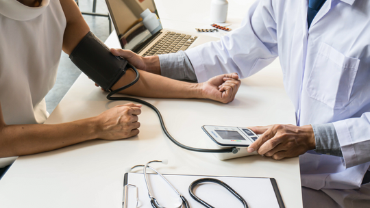 Tak oceniamy publiczną ochronę zdrowia. Długa lista grzechów