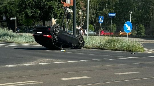 Tak się na pewno nie jeździ po mieście