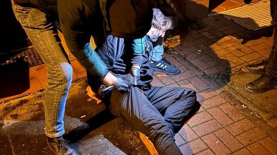 Tak wpadł "odbierak". Seniorka straciła 87 tys. zł