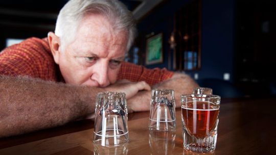 Odgórna, urzędowa cena na alkohol? Strach przed powrotem melin