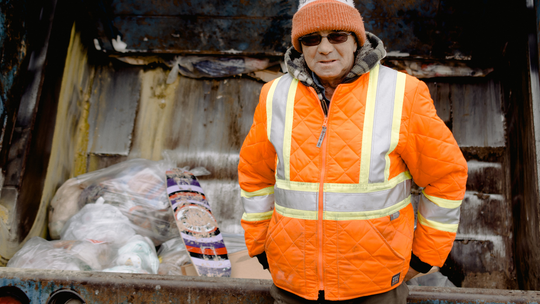 W czasie Bożego Narodzenia i tuż po więcej żywności ląduje w śmietnikach W czasie Bożego Narodzenia i tuż po więcej żywności ląduje w śmietnikach