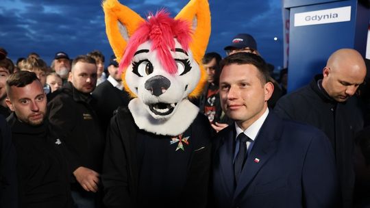Grube tysiące złotych na reklamę w sieci. Krocie wydają Mentzen, Nawrocki, Biejat i Hołownia