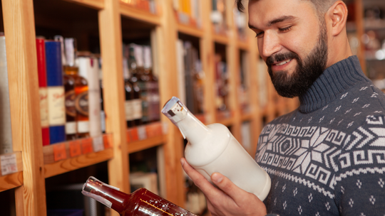 Diabelski pomysł - smakowa saszetka z alkoholem. Chcą wprowadzić w błąd?