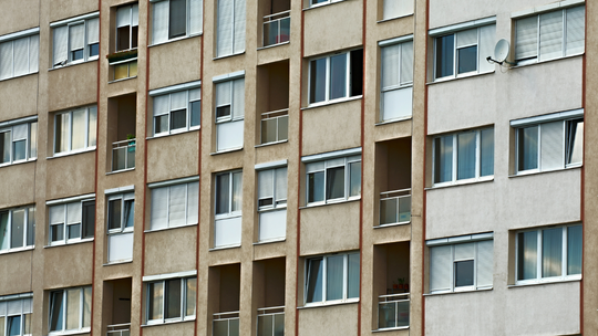 Wzrost czynszu za mieszkania komunalne – dochody lokatorów pod lupą!