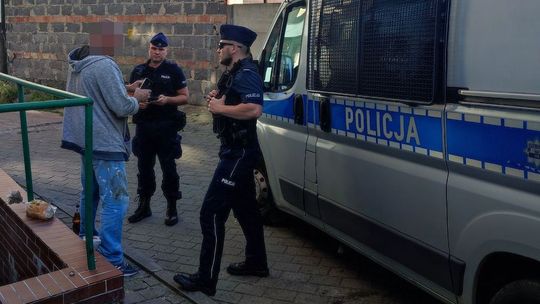 Zatrzymanie dwóch dilerów narkotykowych przez policję