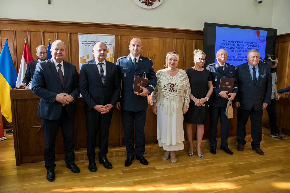 Dostaną między innymi drony i podwodne skutery. Wczoraj odebrali umowy