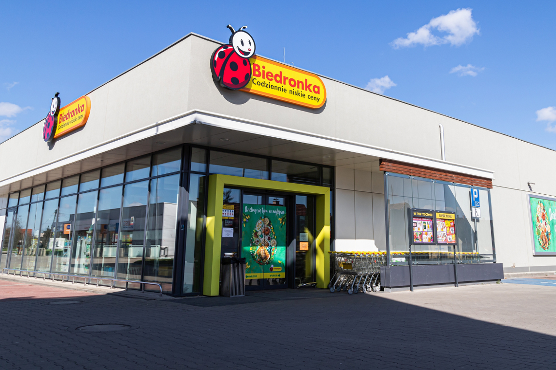 Biedronki zmieniają system parkowania. Biletomatów już nie będzie Biedronki zmieniają system parkowania. Biletomatów już nie będzie