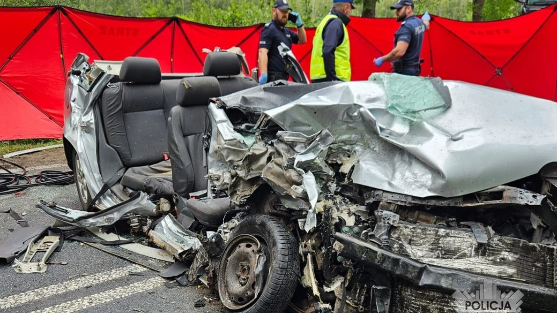 Brawura i alkohol na drogach. Nie żyje aż siedem osób Brawura i alkohol na drogach. Nie żyje aż siedem osób