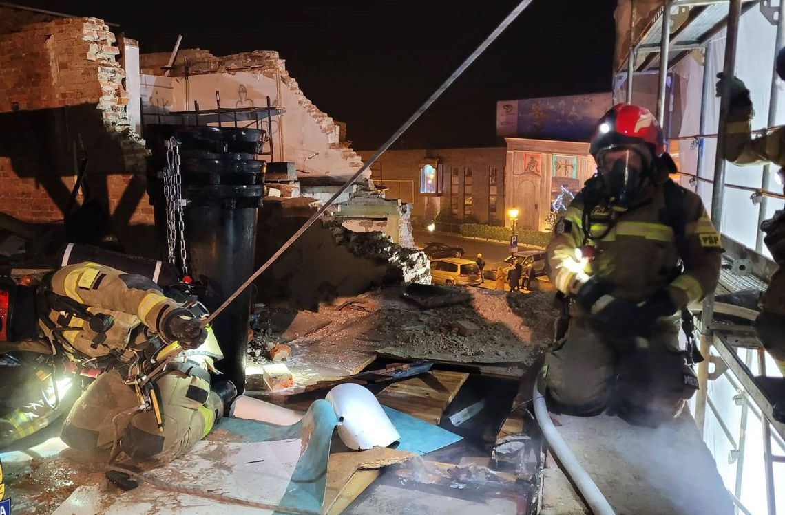 Czarna seria w centrum miasta: Kolejny pożar budynku w przebudowie Czarna seria w centrum miasta: Kolejny pożar budynku w przebudowie