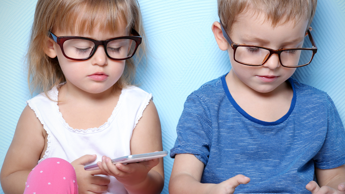 Młodzież bez dostępu do mediów społecznościowych Młodzież bez dostępu do mediów społecznościowych