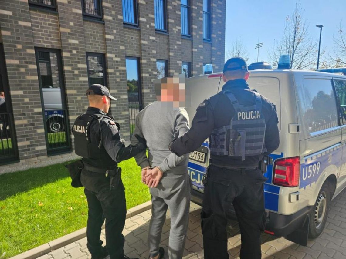 Ojciec i syn przykuli seniorkę do kaloryfera. Dramatyczny telefon z lasu Ojciec i syn przykuli seniorkę do kaloryfera. Dramatyczny telefon z lasu