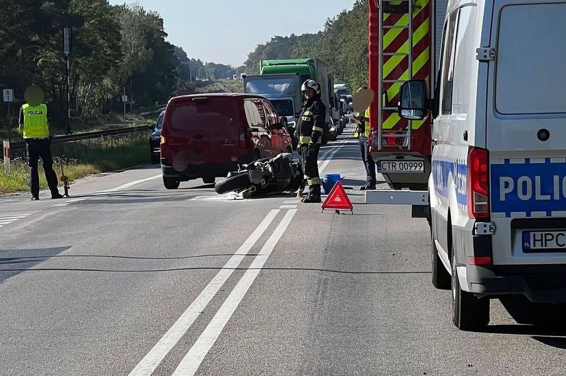 Motocyklista z BMW trafił do szpitala