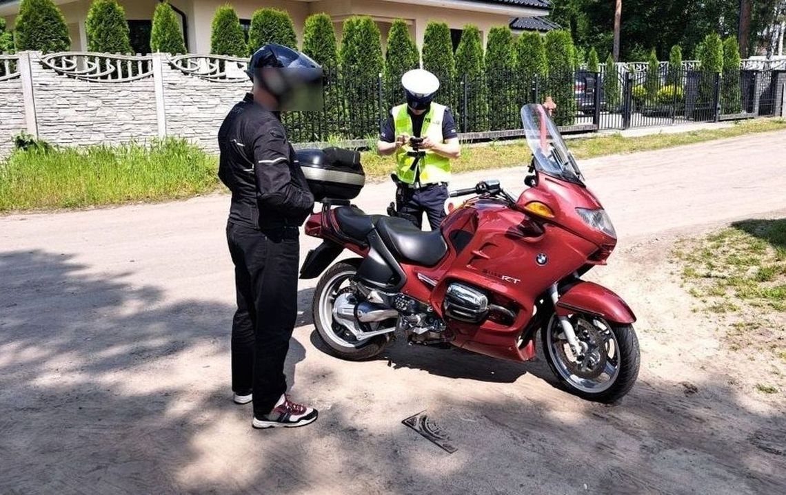 Jechał motorowerem i miał przy sobie narkotyki. Ale to nie wszystko