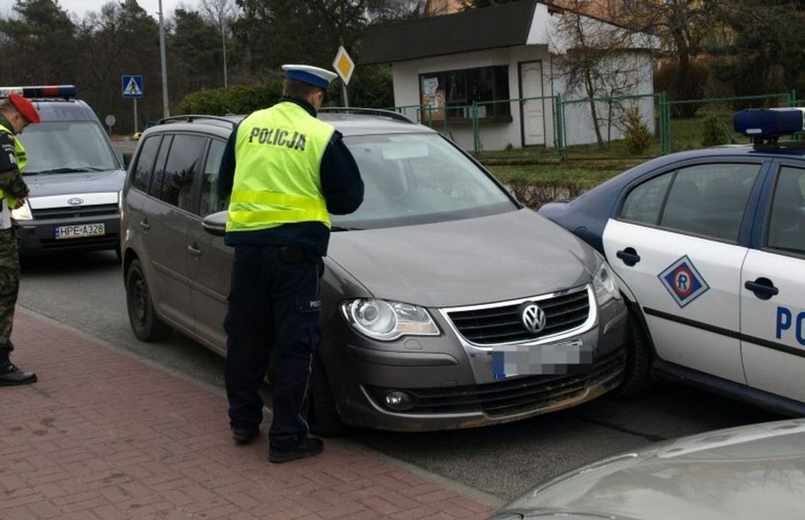 Nielegalny imigrant wpadł gdy spowodował kolizję