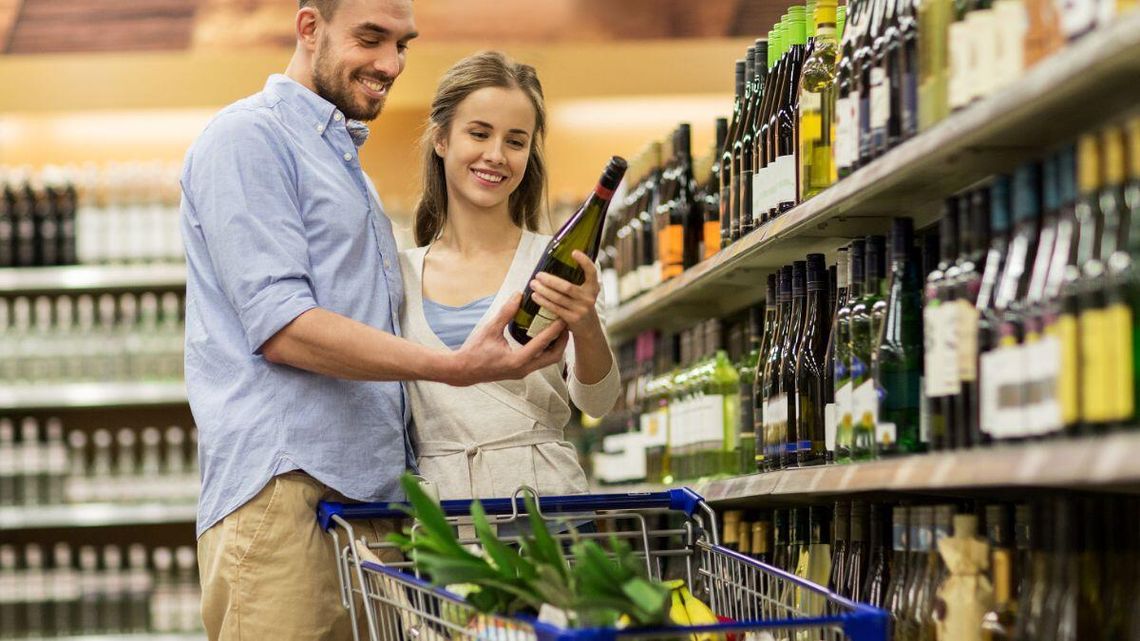 Szukali w toruńskich sklepach i stacjach paliw alkotubek. Efekt?