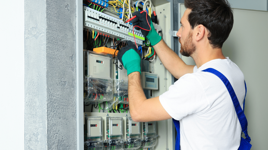 Prąd za kilka dni. Koniec mrożenia cen. Co zobaczymy na rachunkach? Prąd za kilka dni. Koniec mrożenia cen. Co zobaczymy na rachunkach?