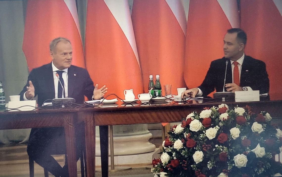 Rada Gabinetowa, czyli polityczne starcie małego pałacu z dużym