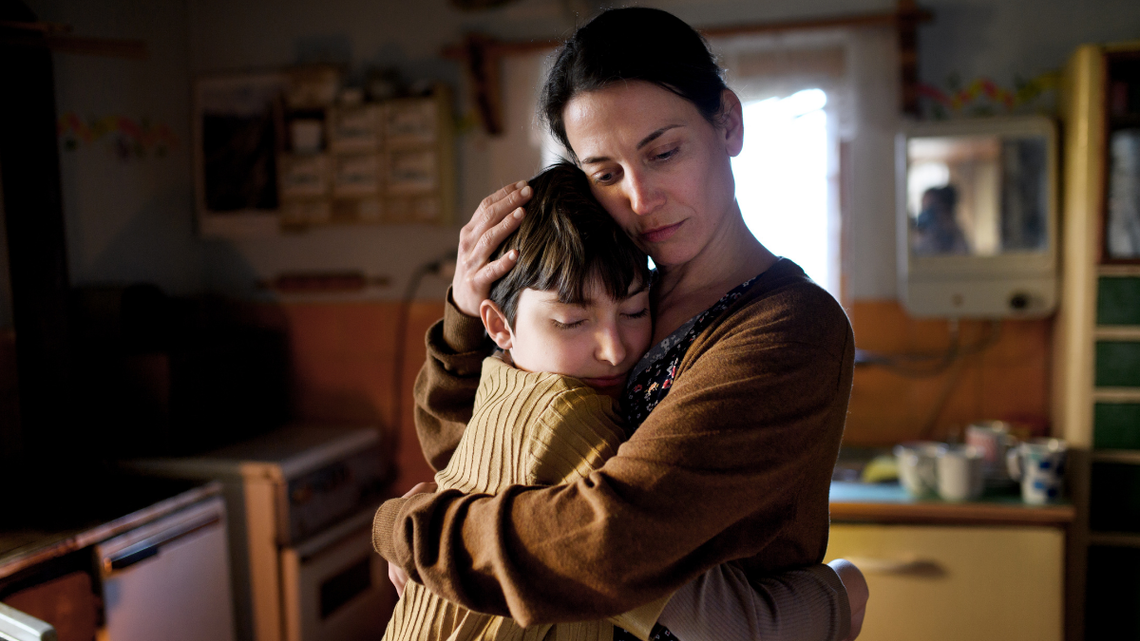 Ten raport dotyczy biedy. Mnóstwo Polaków żyje za mniej niż 970 złotych