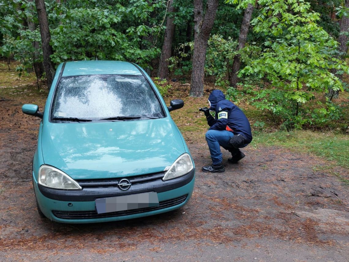 Sterroryzowali sprzedawcę, a potem ukradli biżuterie za 260 tys. zł!