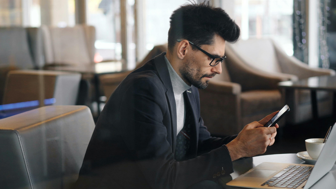 Reklamy polityczne na Facebooku i Instagramie znikną. Nowe zasady jako zemsta Mety na europejskich politykach