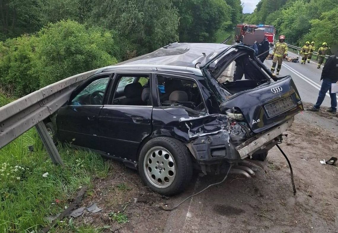 TIR i audi nie zmieścili się na drodze. Jedna osoba w szpitalu