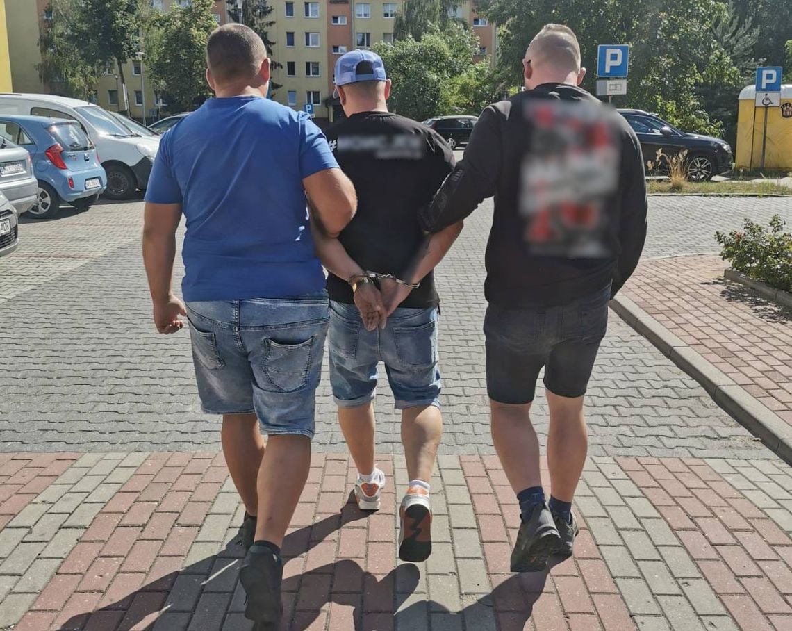 Ukrywał się 22 lata. W końcu wpadł w ręce policji