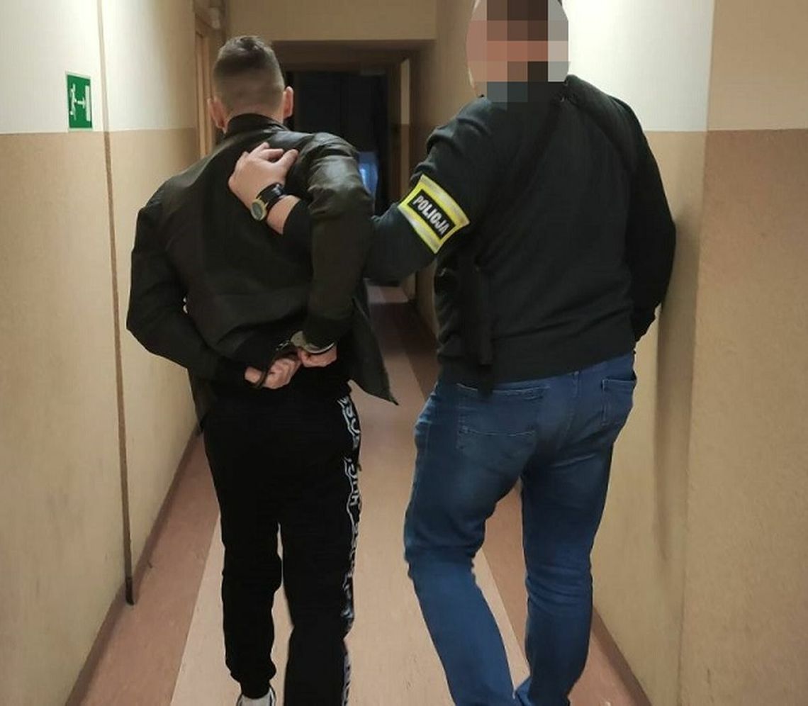 Dziwne zachowanie zwróciło uwagę policjantów