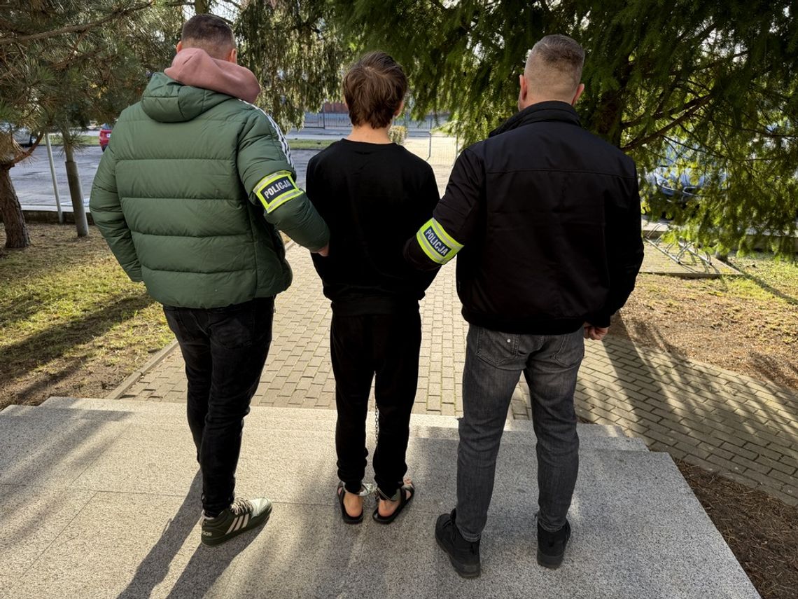 Usiłowanie zabójstwa w galerii handlowej! 21-latek z zarzutami, grozi mu dożywocie Usiłowanie zabójstwa w galerii handlowej! 21-latek z zarzutami, grozi mu dożywocie