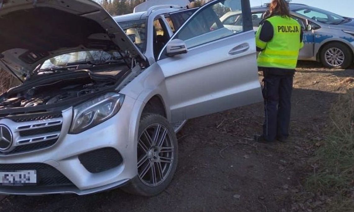 W A3 przyjechali ukraść mercedesa. Czujność mieszkańców i pościg udaremnił nocną kradzież