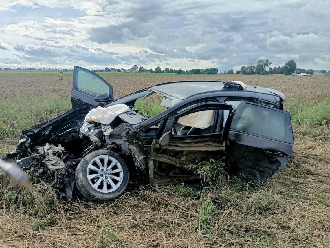 Wjechał na przejazd kolejowy. Tak się to skończyło...