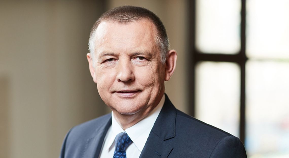 Wybory 2025. Wielu chętnych do pałacu. Zbierają podpisy w Toruniu