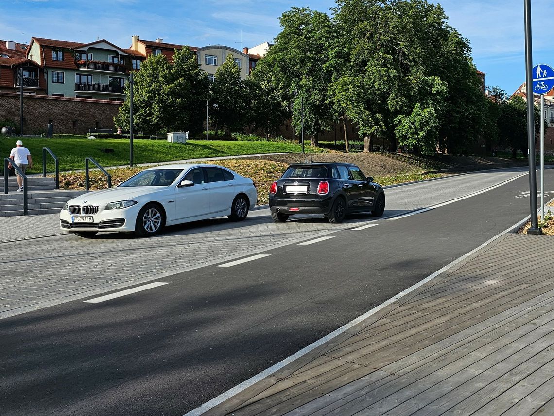 Zakaz wjazdu dla samochodów na bulwar w weekendy